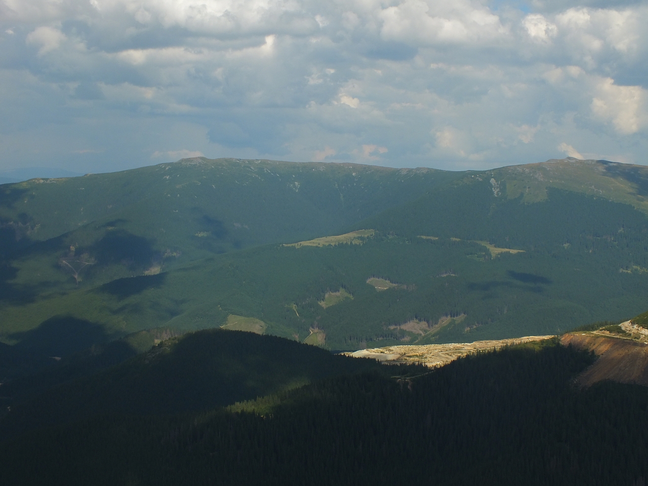 &copy; R.Thiel
11.08.2012 15:32:14
11.08.2012
Rumänien 2012
Rumänienfotos