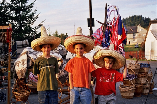 &copy; R.Thiel
Die Kinder
August 2002
Rumänienfotos