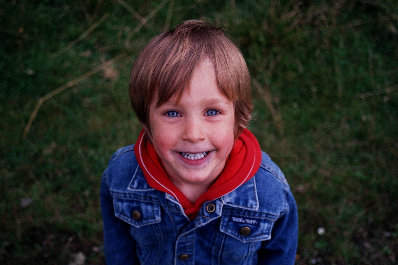 &copy; R.Thiel
Die Kinder
August 2002
Rumänienfotos