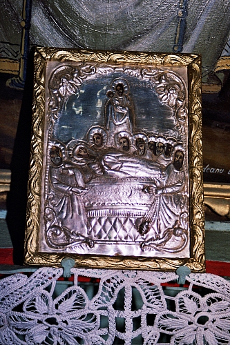 &copy; R.Thiel
Schätze einer rumänischen Dorfkirche
August 2002
Rumänienfotos