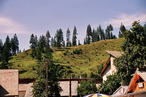 &copy; R.Thiel
Broşteni
August 2002
Rumänienfotos