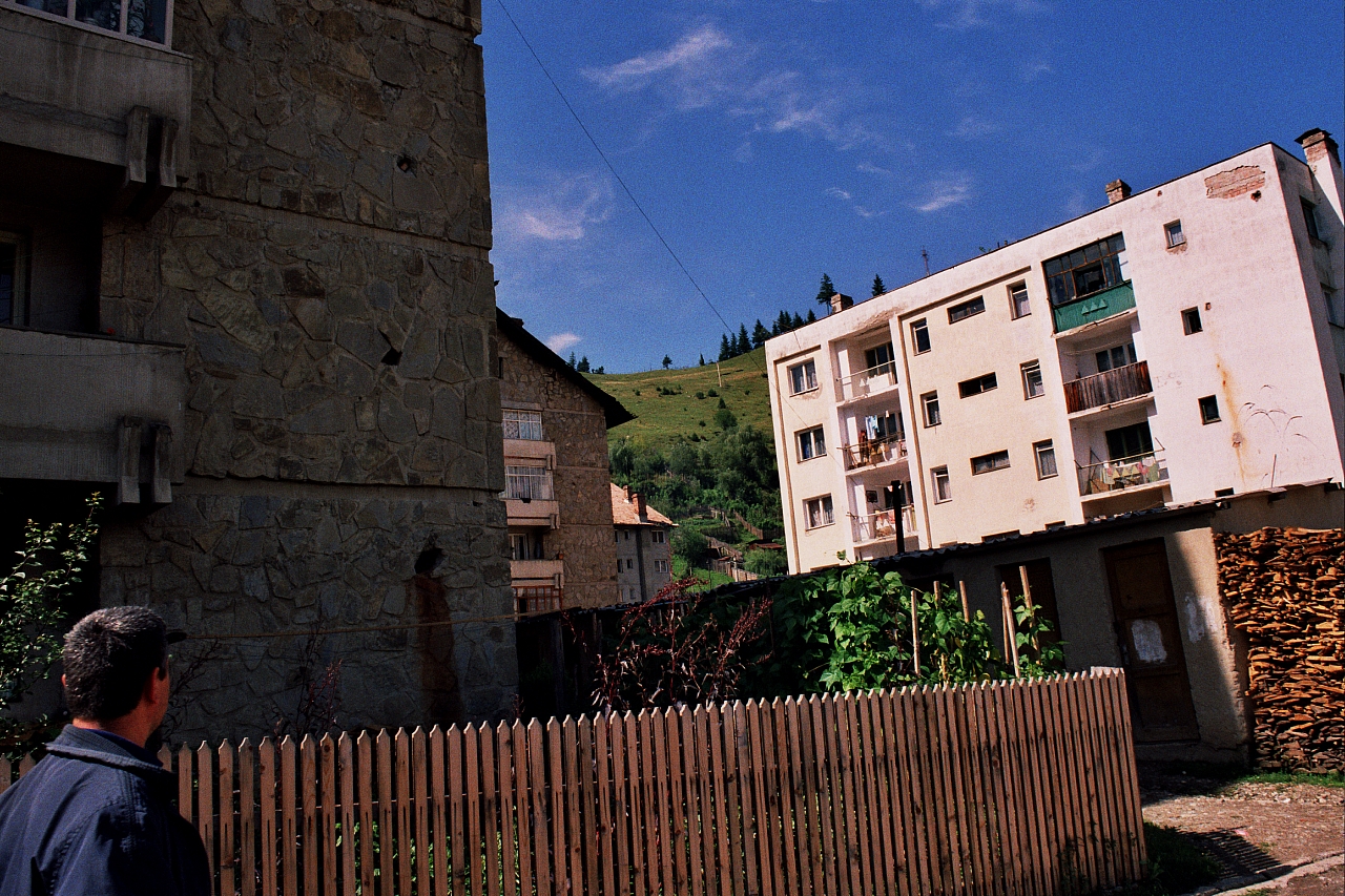 &copy; R.Thiel
Broşteni
August 2002
Rumänienfotos