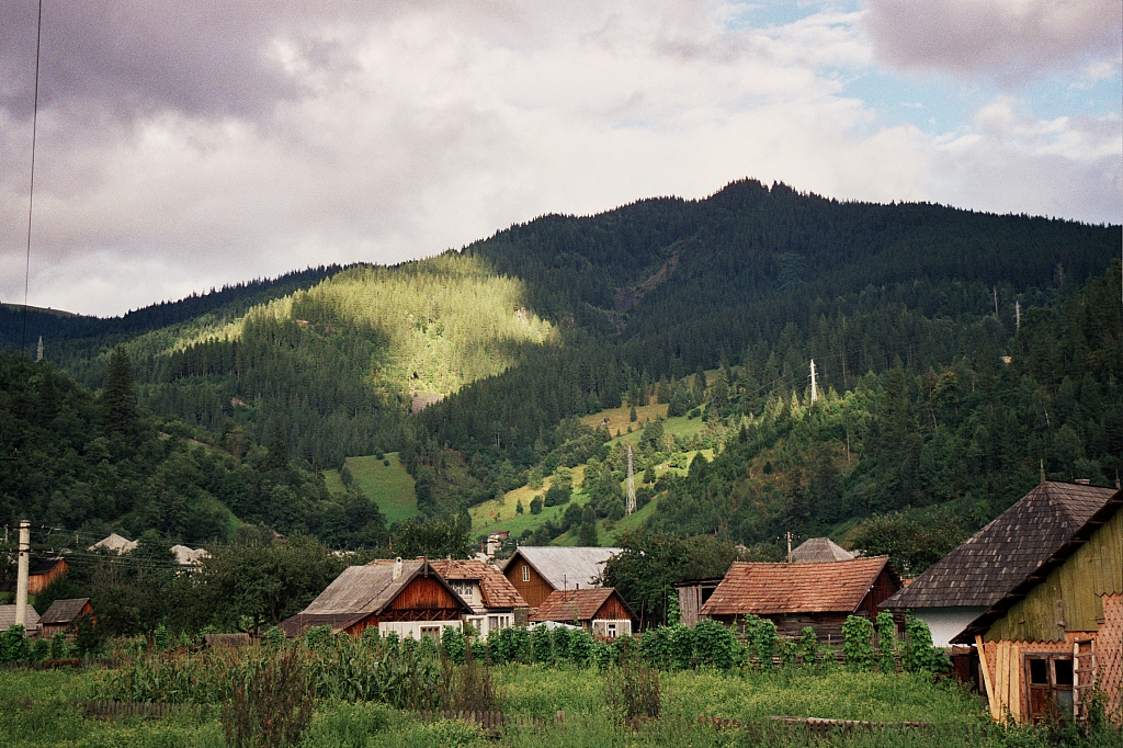 &copy; R.Thiel
Impressionen aus den Bistritz-Bergen
August 2002
Rumänienfotos